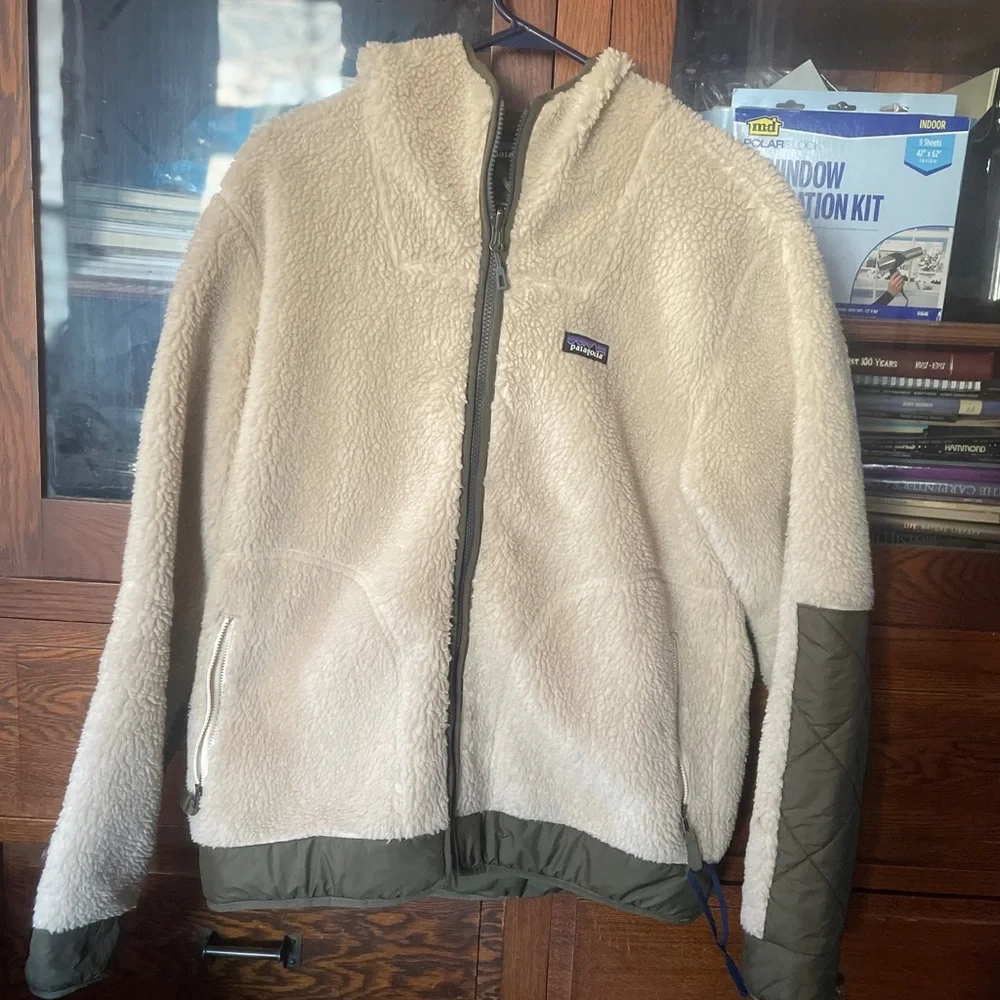 Patagonia Men's Woolyester Pile Fleece Hoodie in Cream and Olive - Picture 1 of 7